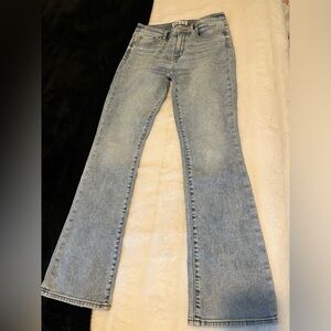 Daze Denim size 4/27 micro flare jeans! Worn twice, excellent condition!